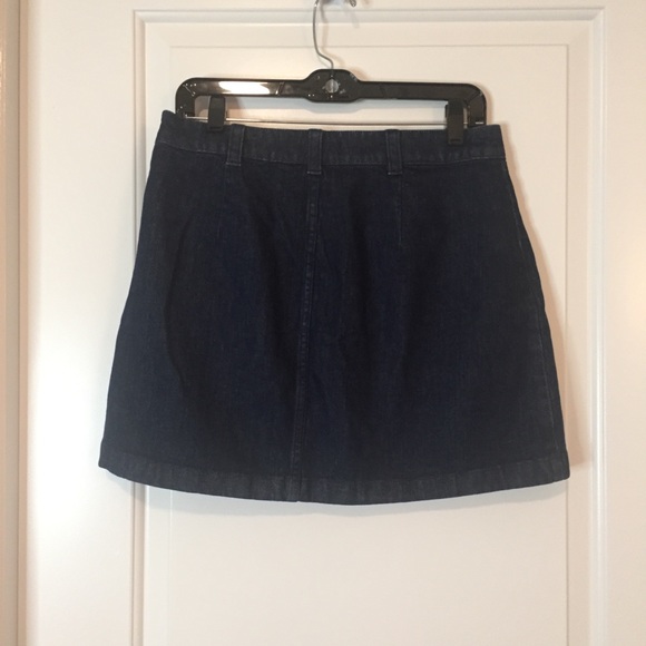 Madewell Denim Zipper Front Utility Mini Skirt
30 - Picture 4 of 8